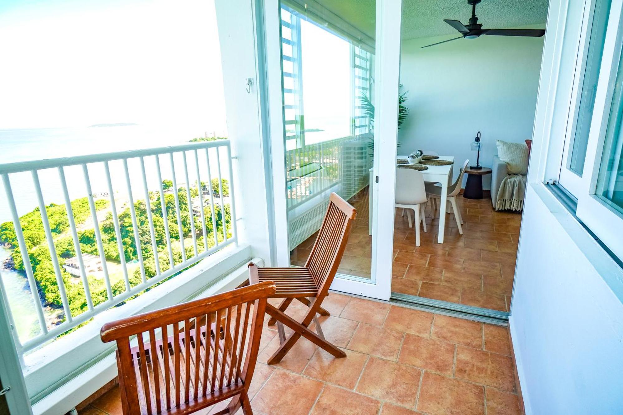 High Rise Beachfront Condo With Panoramic Views Fajardo Exterior photo